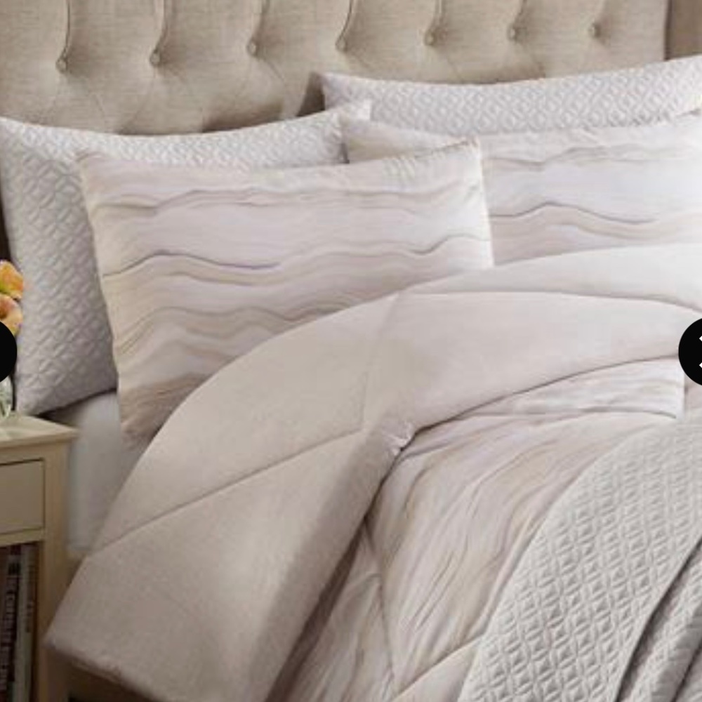 Adorn 6 piece comforter set